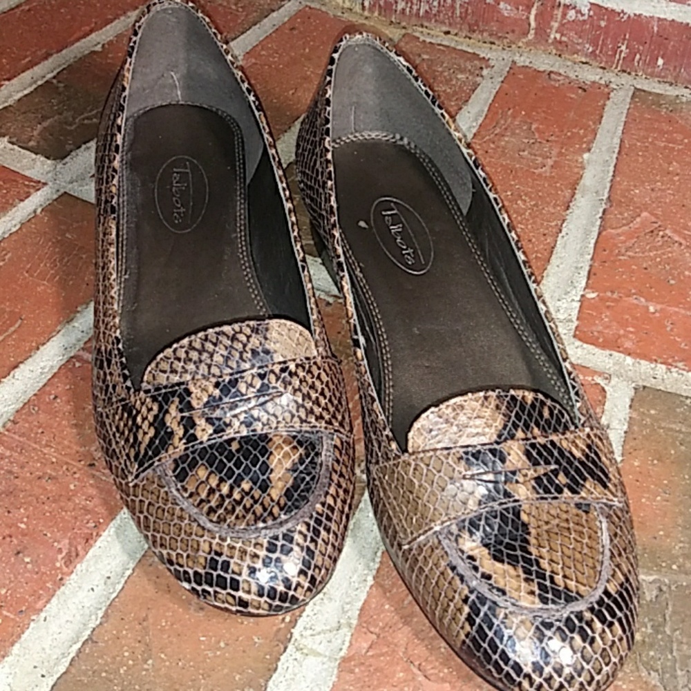 Talbots snake skin shoes